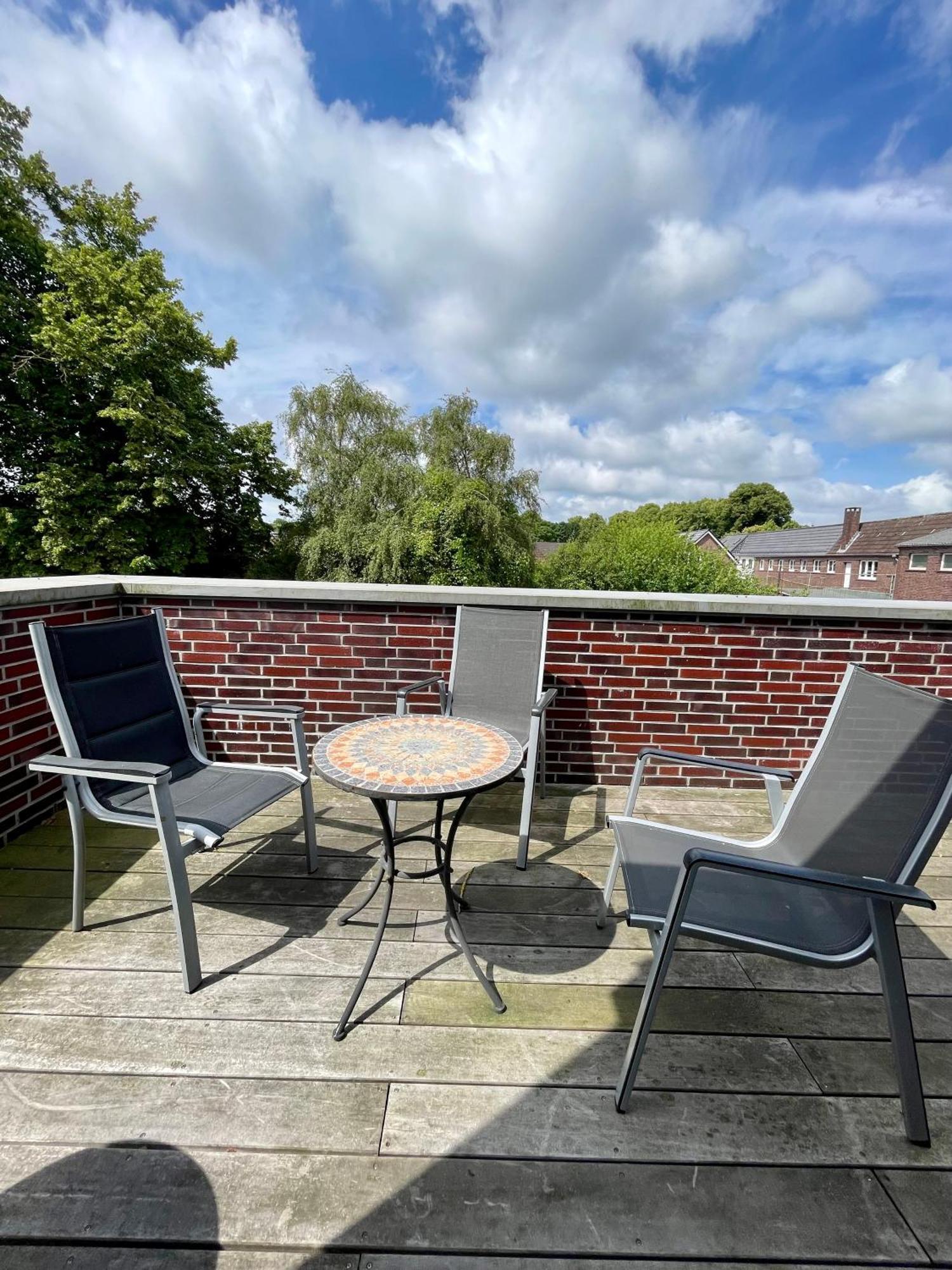Ferienwohnung Zentrum Aurich Buitenkant foto
